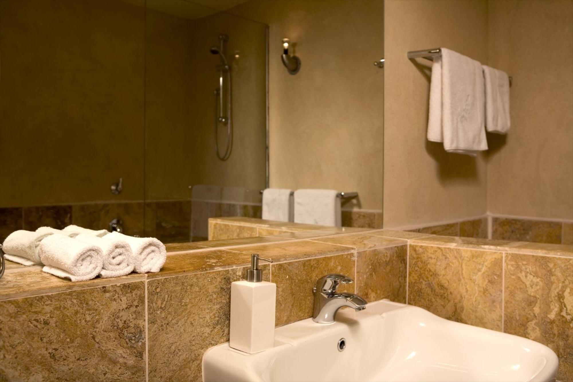 Lezard Bleu Guest House ケープタウン エクステリア 写真