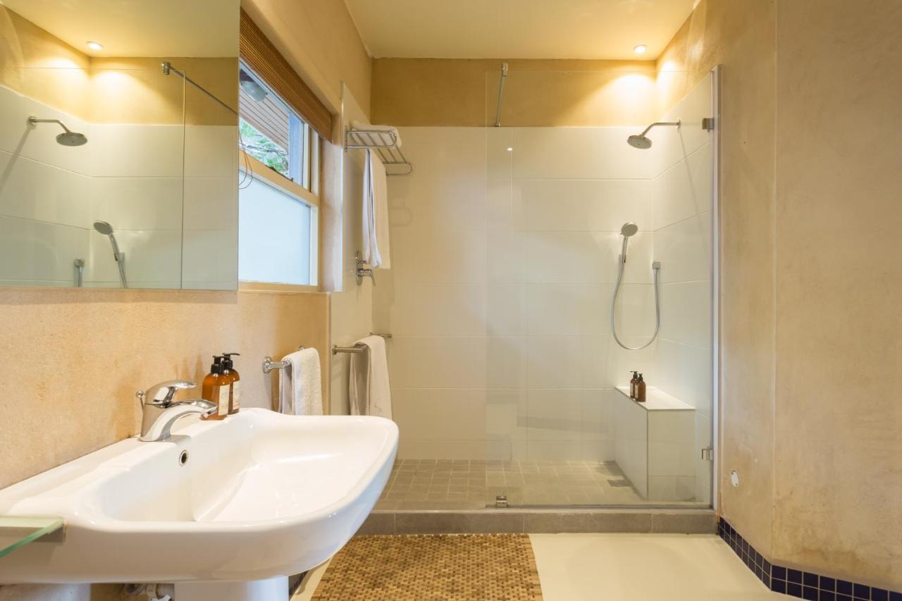 Lezard Bleu Guest House ケープタウン エクステリア 写真