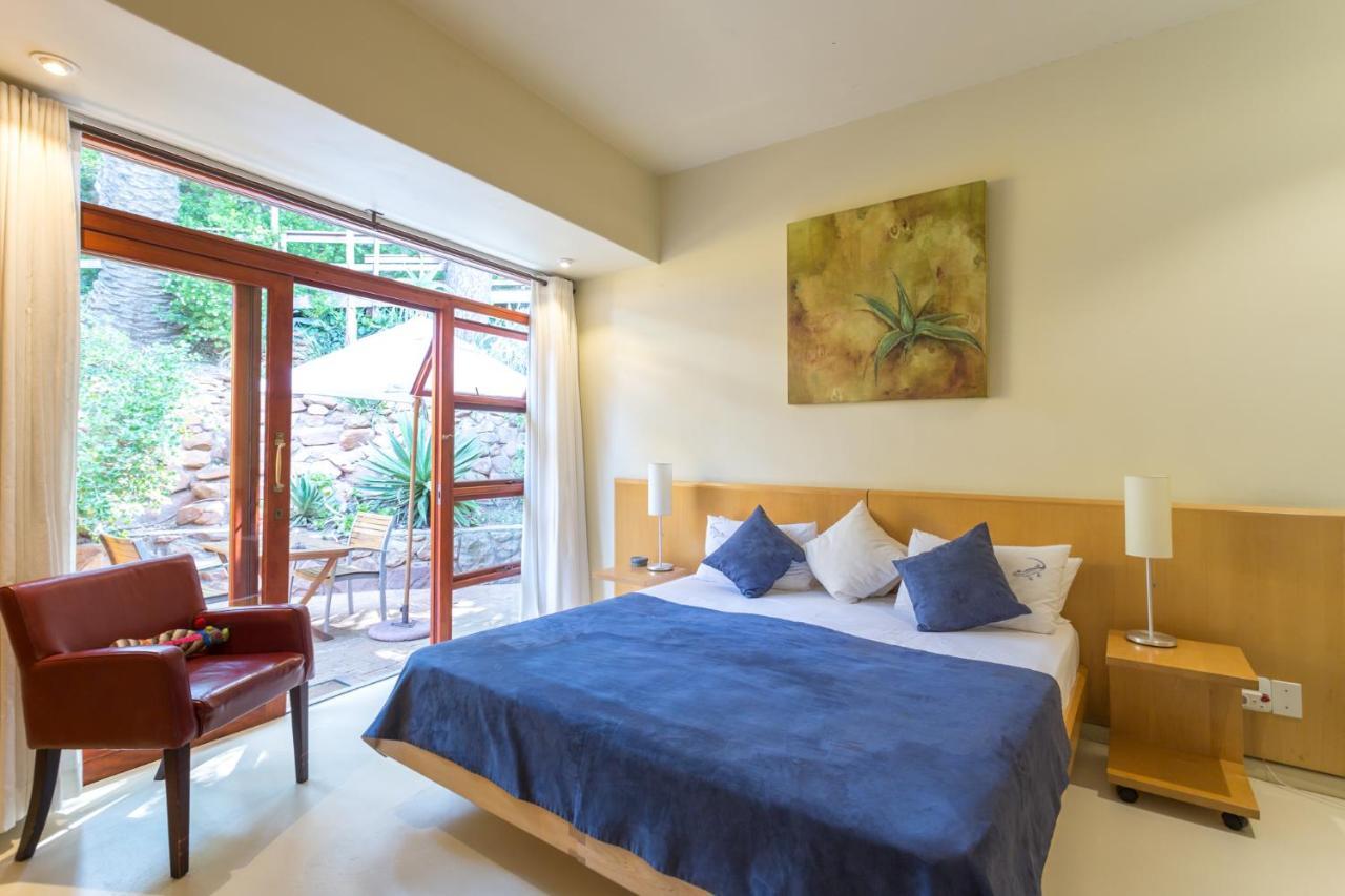 Lezard Bleu Guest House ケープタウン エクステリア 写真