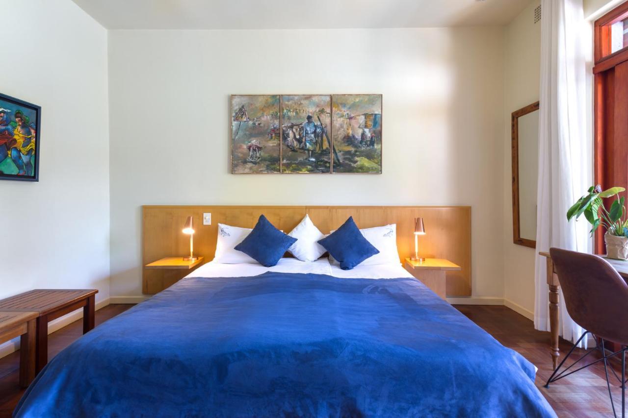 Lezard Bleu Guest House ケープタウン エクステリア 写真